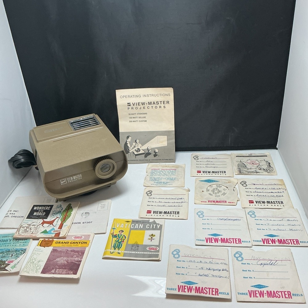 Vtg GAF View-Master 30 Projector Lot w Manual 10 Travel Reel Sets Power Tested